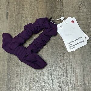 NWT Lululemon Uplifting Scrunchie *bow - dramatic magenta*